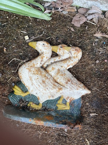 Three geese cast - three, iron