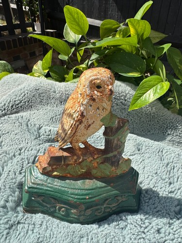 Vintage cast iron owl doorstop - vintage,