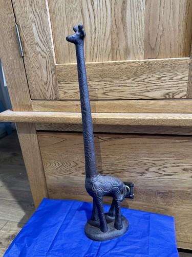 Rustic cast iron giraffe - rustic,