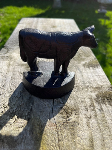 Cast iron cow - cast,
