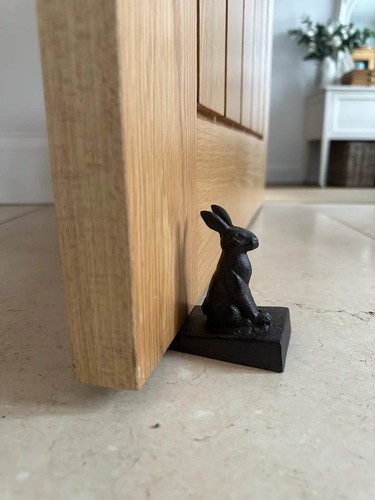 Cast iron hare door wedge - hare,