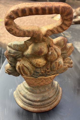 Vintage cast iron flower - iron,