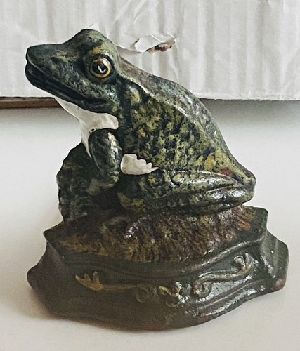Vintage cast iron frog - vintage,