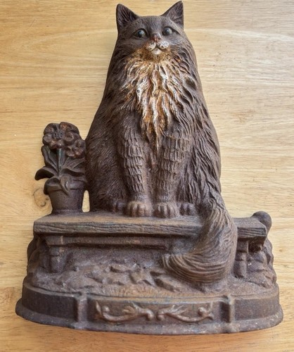 Vintage cast iron - cast,