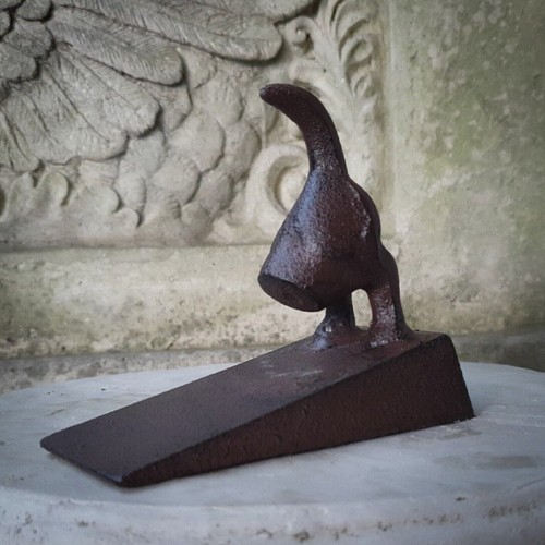 Cast iron dog - cast, wedge