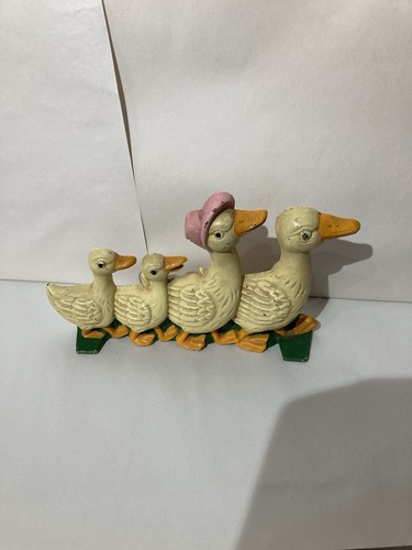 Geese cast iron type material - type,