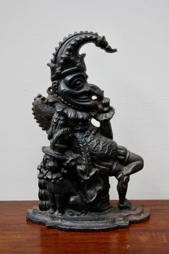 Victorian cast iron punch - cast, "mr